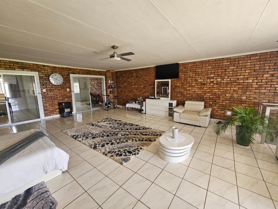 3 Bedroom Property for Sale in Sasolburg Rural Free State